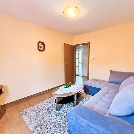 Nevenka By Interhome Čižići