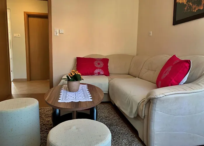 Nevenka By Interhome Čižići