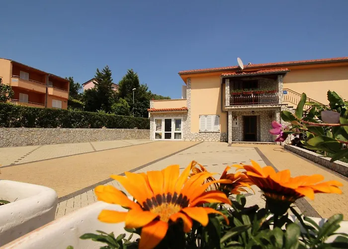 Nevenka By Interhome Semesterbostad